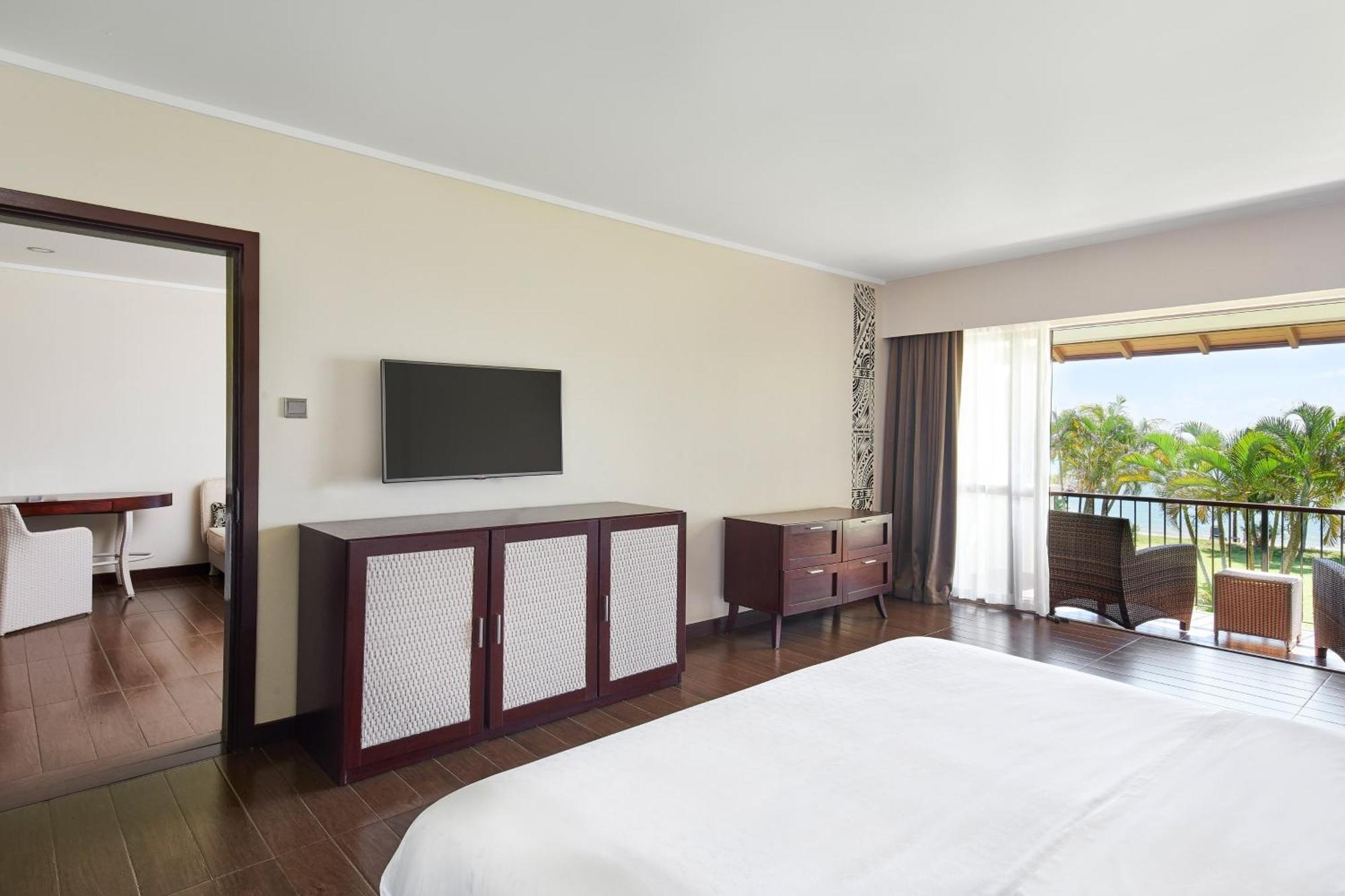 Sheraton Samoa Beach Resort Mulifanua Kültér fotó