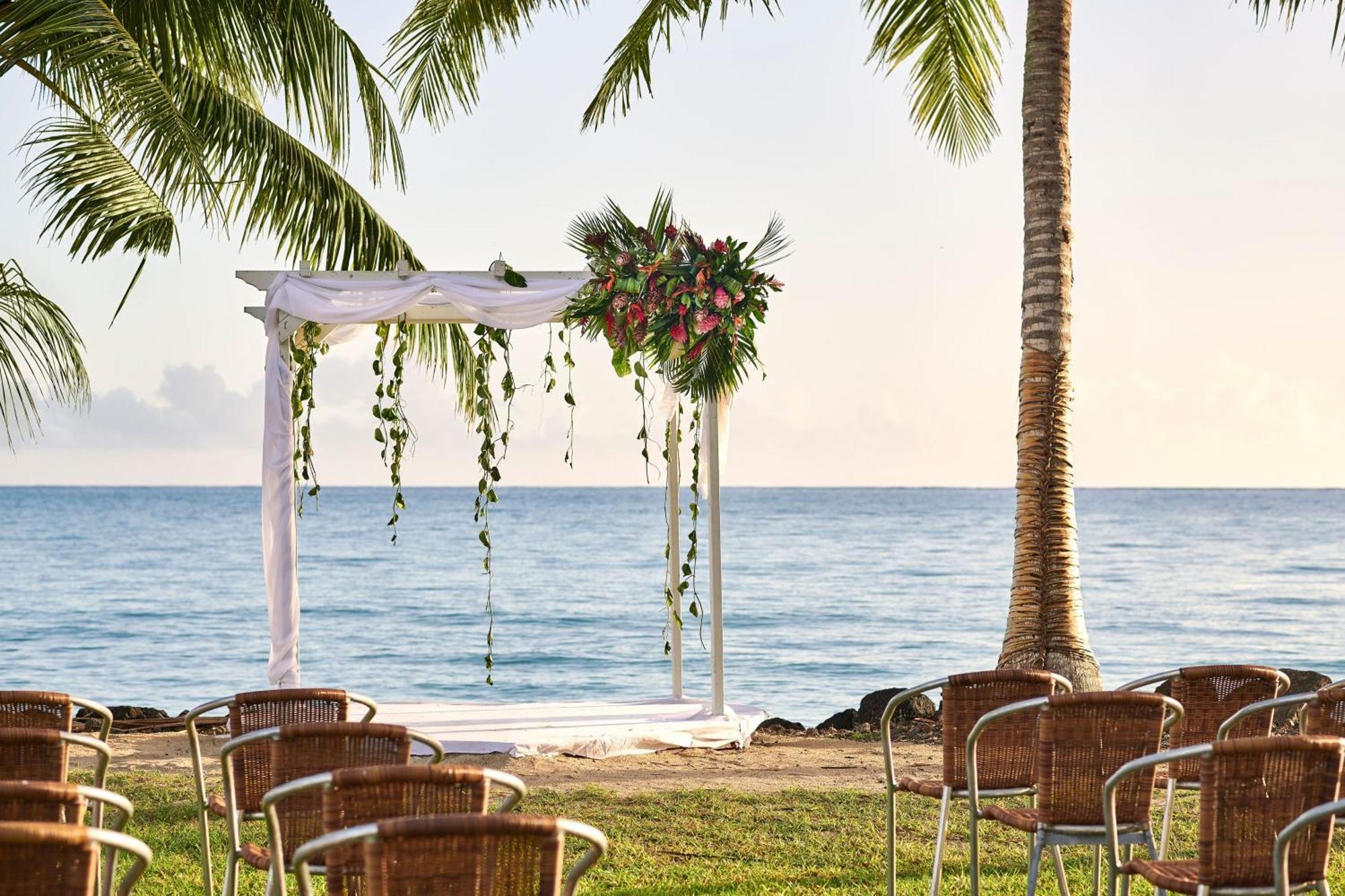 Sheraton Samoa Beach Resort Mulifanua Kültér fotó
