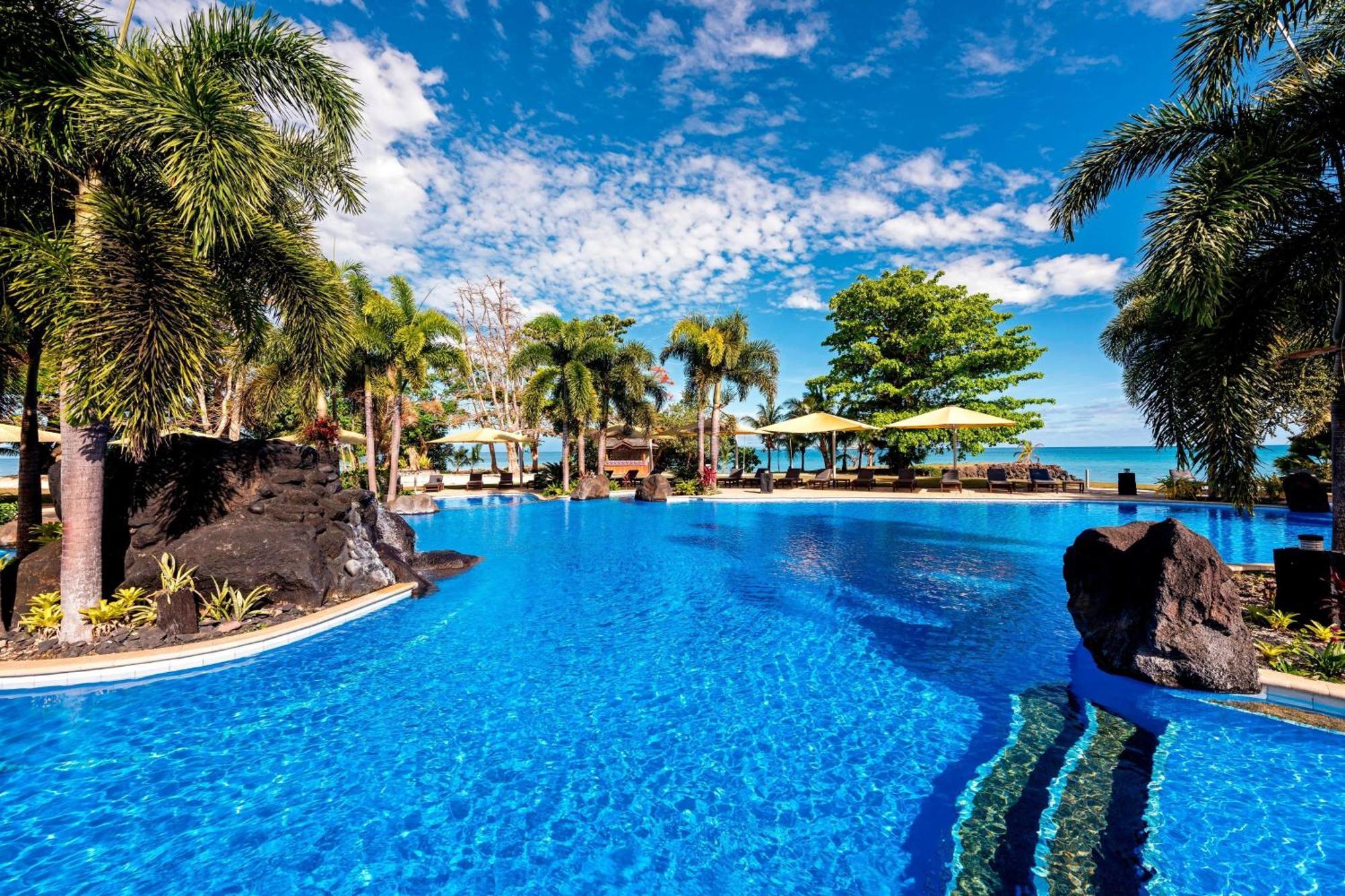 Sheraton Samoa Beach Resort Mulifanua Kültér fotó